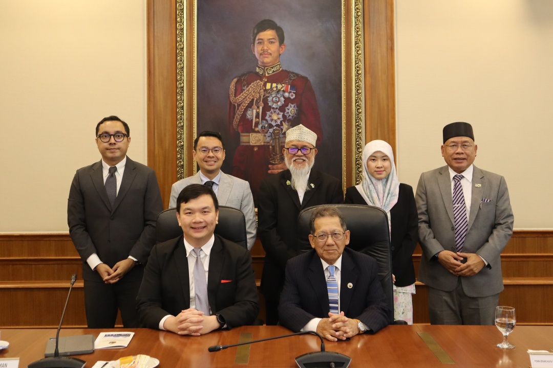 Malaysian delegation and Bruneian legislators