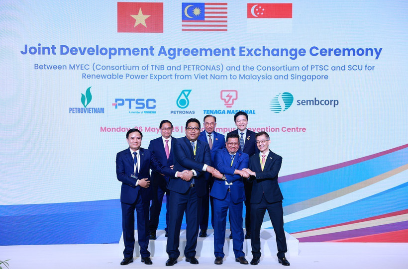 vna-potal-ba-thu-tuong-viet-nam-malaysia-singapore-chung-kien-trao-doi-thoa-thuan-phat-trien-chung