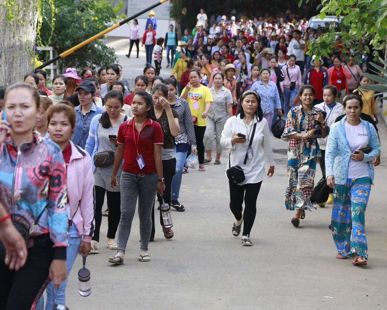 cambodia-garment-workers